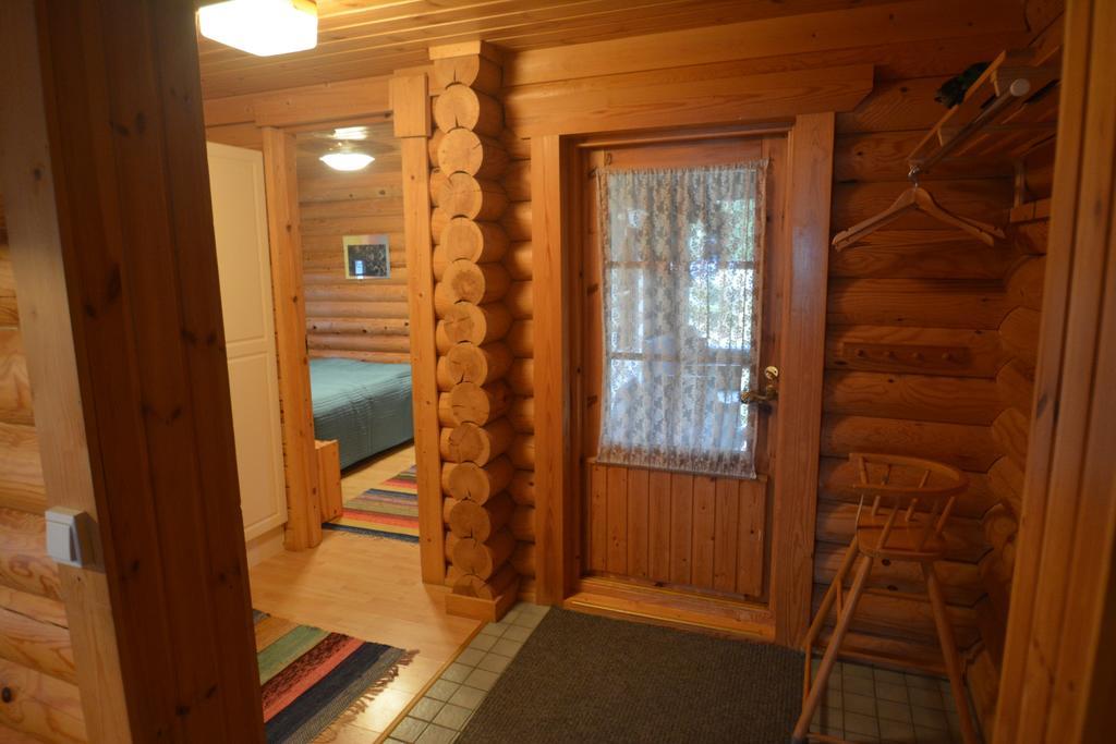 Lomapesae Cottages Pertunmaa Room photo