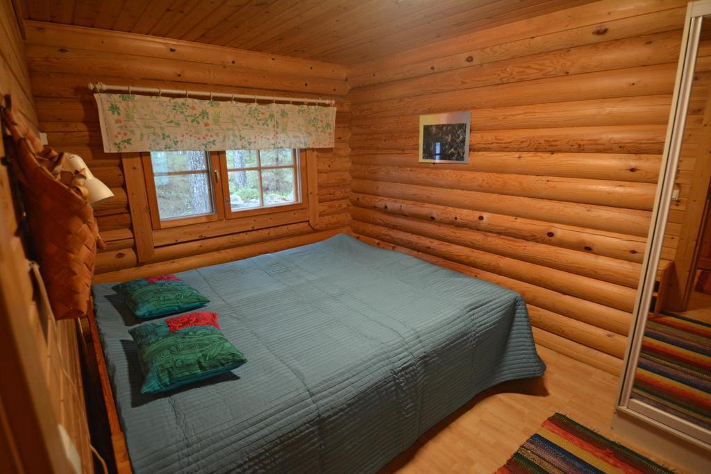 Lomapesae Cottages Pertunmaa Room photo